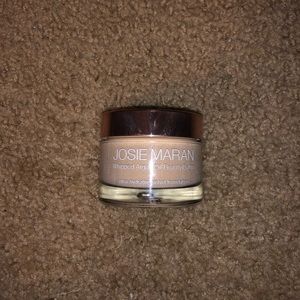 Josie Maran Hydrating Foundation